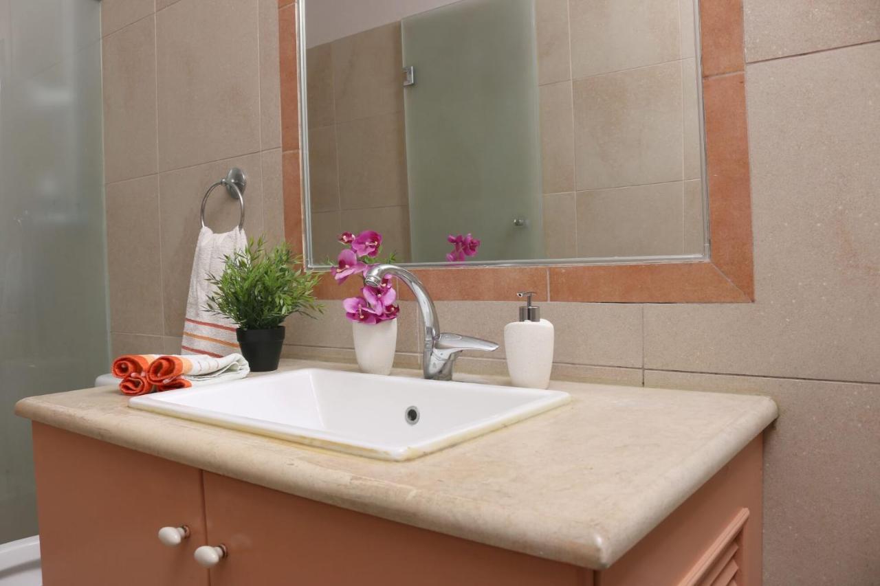 Modern Chic Apartment, Corfu Town Bagian luar foto